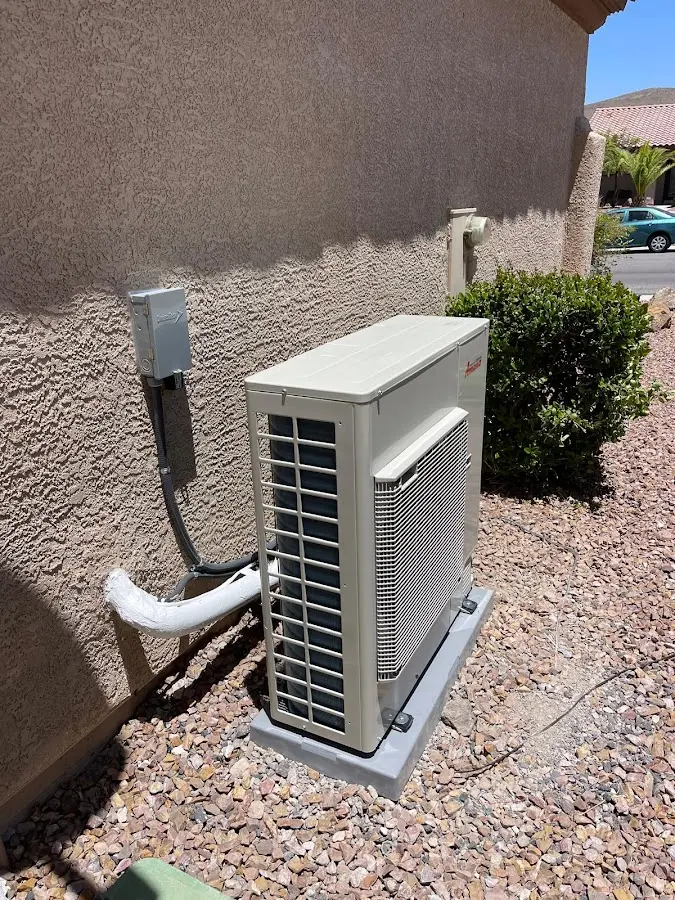 Residential air conditioning condenser unit in Lakes of the Four Seasons
